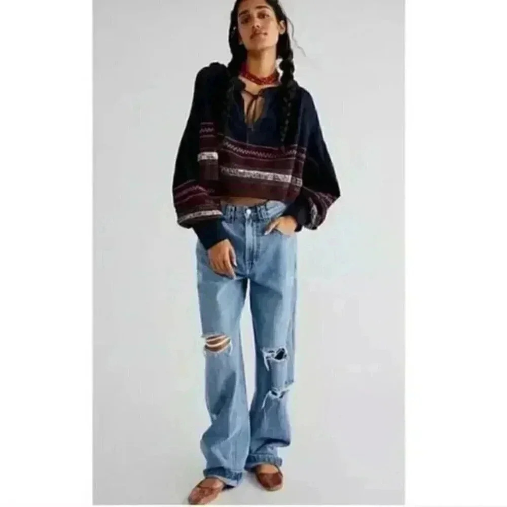 NWT - Free People Poppy Embroidered Indigo Crop Top SIZE: M - Picture 4 of 9